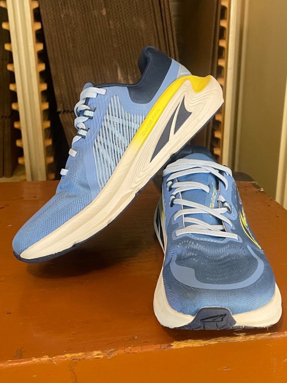 ALTRA Paradigm 7 Women's Size 8 W Blue Yellow Running Shoes  AL0A82CG440